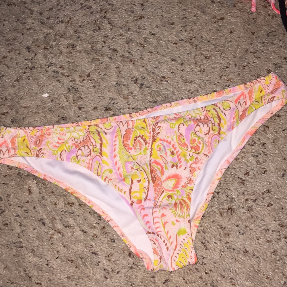 Victoria’s Secret bottoms